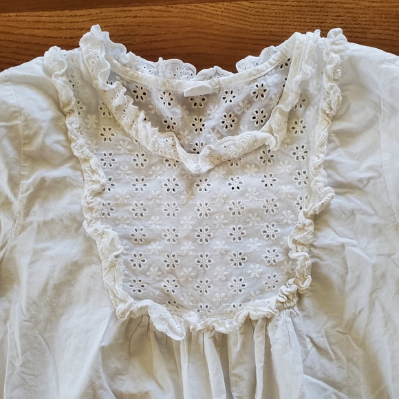 Share beauty vintage looking nightgown - Picture 9 of 14